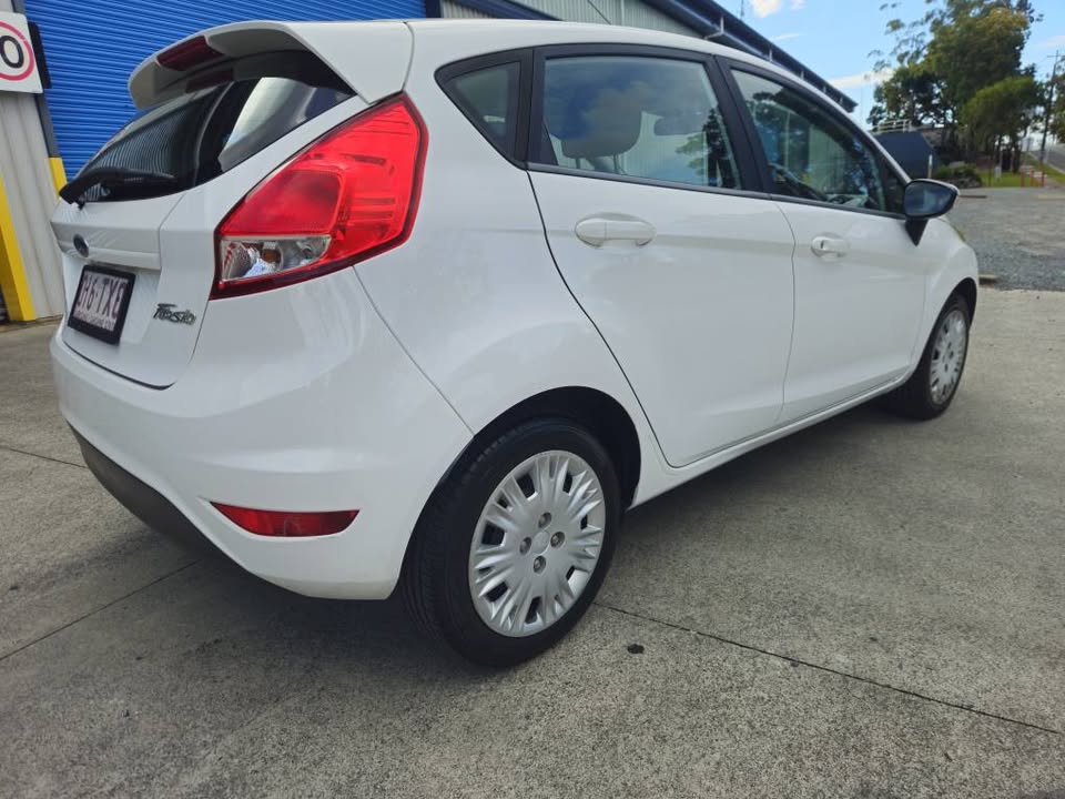 2014 Ford Fiesta- abn finance 7.jpg